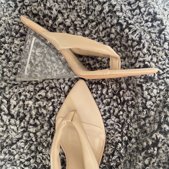 Nude clear wedge open thong sandal - Picture 3 of 4